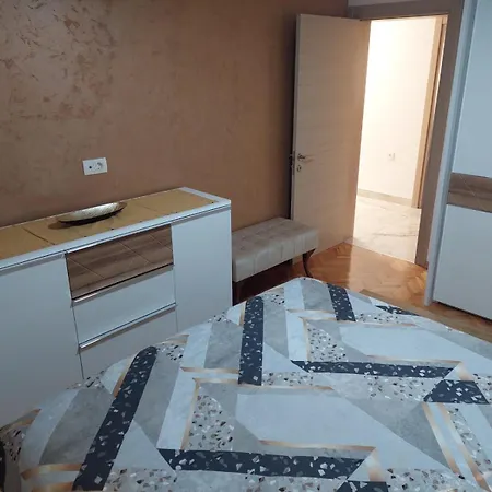 Apartment Matej Lux *